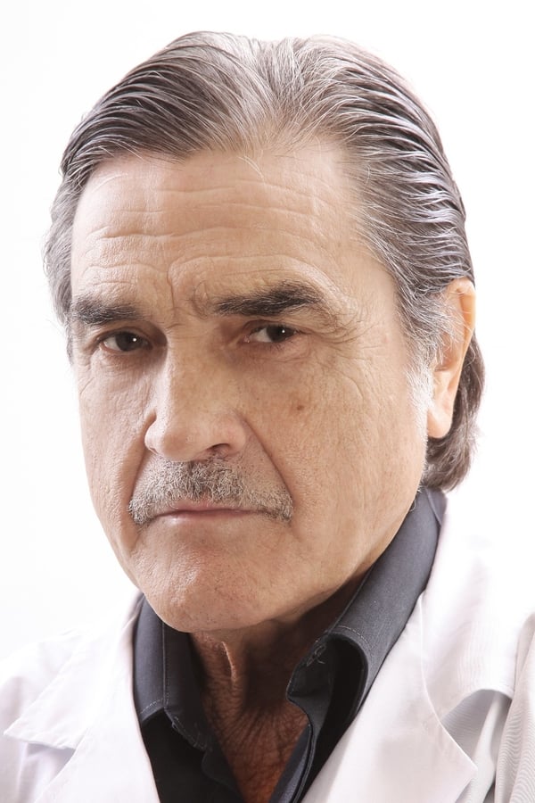 Óscar Cruz